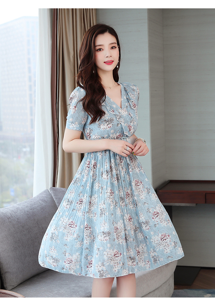 碎花雪纺连衣裙女2019夏装新款女装韩版修身v领中长款百褶裙