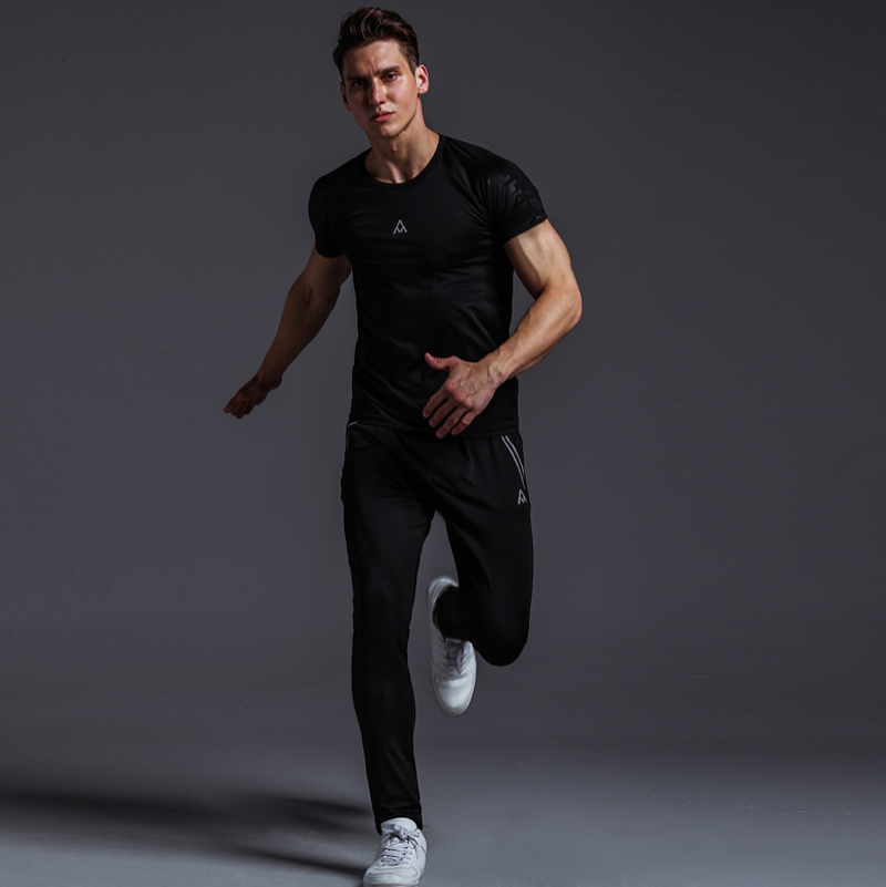 夏季健身服男套装运动健身房跑步训练两件套速干短袖大码晨跑服