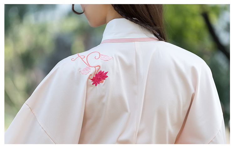 原创绣花传统汉服女装交领袄裙襦裙莲花刺绣日常风