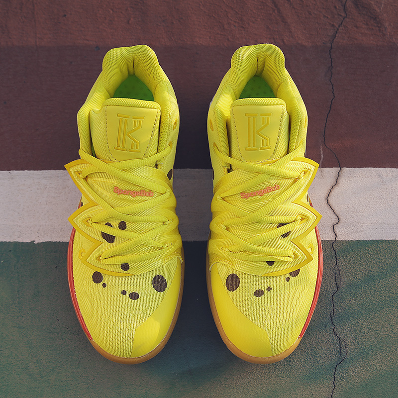 欧文5 篮球鞋 海绵宝宝