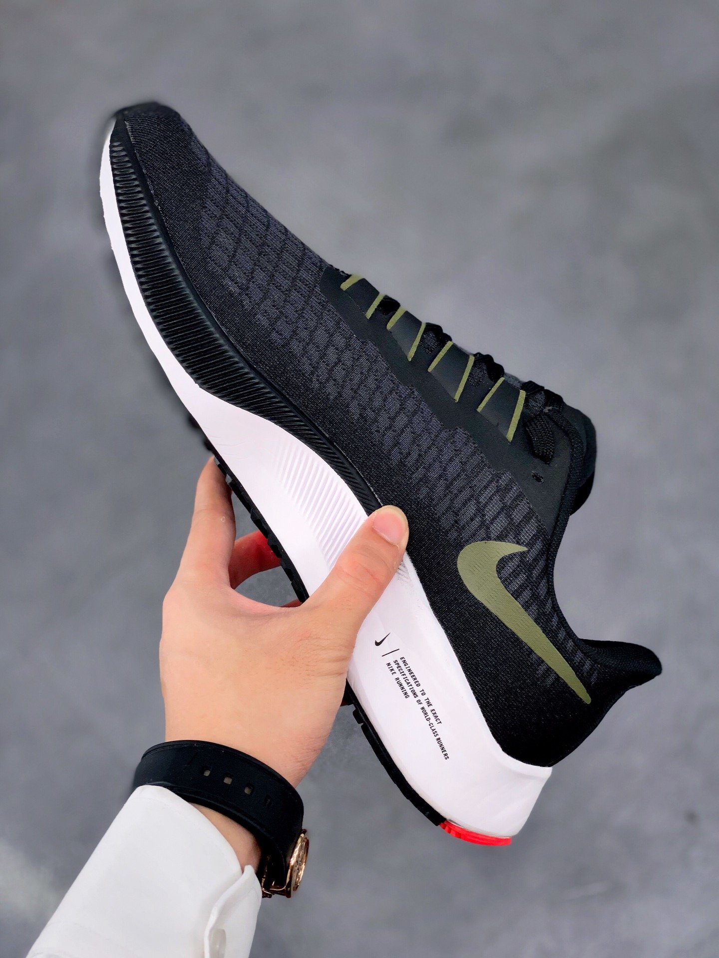 登月37代低帮系带轻便网面透气缓震男鞋小白鞋运动鞋 莆田鞋